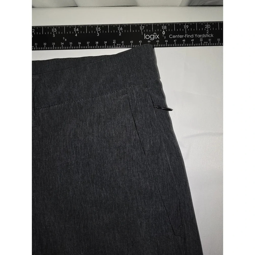 Old Navy Active Men's Grey Gray Performance Shorts Size 34